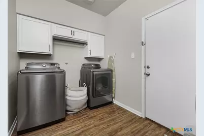 484 Copper Hill Drive, New Braunfels, TX 78130 - Photo 18