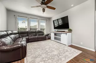 484 Copper Hill Dr, New Braunfels, TX 78130 - Photo 8