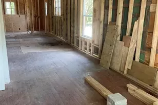 218 S Bright St, Gonzales, TX 78629 - Photo 4