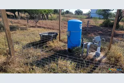 1167 County Road 380, Hallettsville, TX 77964 - Photo 26