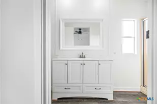 1003 W Toledo St, Seadrift, TX 77983 - Photo 16