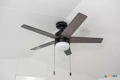 1003 W Toledo Street, Seadrift, TX 77983 - Photo 32