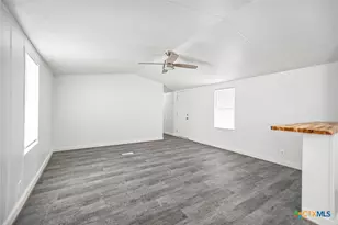 1003 W Toledo St, Seadrift, TX 77983 - Photo 12