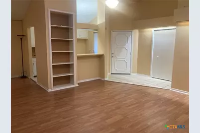 406 Rattan Drive, Victoria, TX 77901 - Photo 2