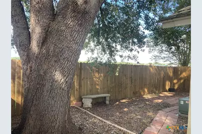 406 Rattan Drive, Victoria, TX 77901 - Photo 14