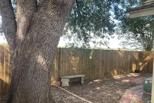 406 Rattan Dr, Victoria, TX 77901 - Photo 14