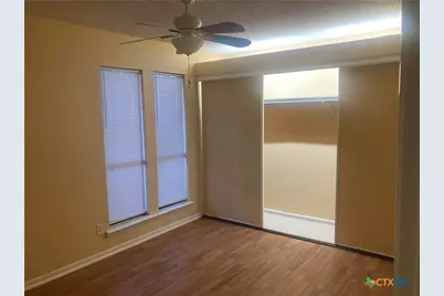 406 Rattan Drive, Victoria, TX 77901 - Photo 8