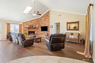100 Sunny Ln, Gatesville, TX 76528 - Photo 6