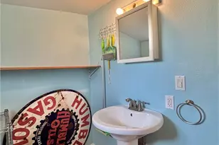 208 N Washington Blvd, Port O'Connor, TX 77982 - Photo 40