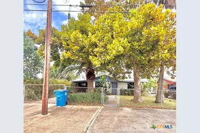 208 N Washington Boulevard, Port O'Connor, TX 77982 - Photo 32