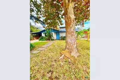 208 N Washington Boulevard, Port O'Connor, TX 77982 - Photo 34