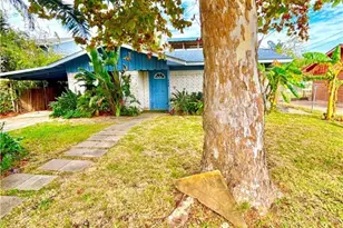 208 N Washington Blvd, Port O'Connor, TX 77982 - Photo 34