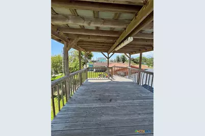 208 N Washington Boulevard, Port O'Connor, TX 77982 - Photo 18