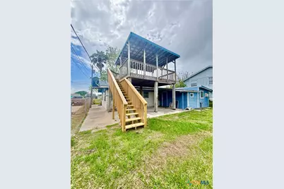208 N Washington Boulevard, Port O'Connor, TX 77982 - Photo 1