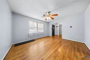 410 E Avenue B, Copperas Cove, TX 76522 - Photo 4