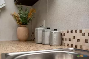 1849 Royal Rd, Port Lavaca, TX 77979 - Photo 32