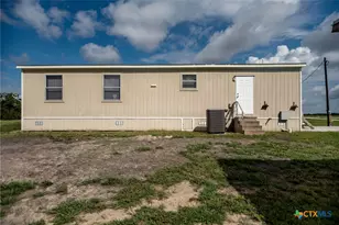 1849 Royal Rd, Port Lavaca, TX 77979 - Photo 6