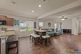 128 Field Ridge, New Braunfels, TX 78130 - Photo 6