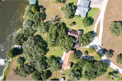 43 Twin Lakes Circle, Victoria, TX 77905 - Photo 4