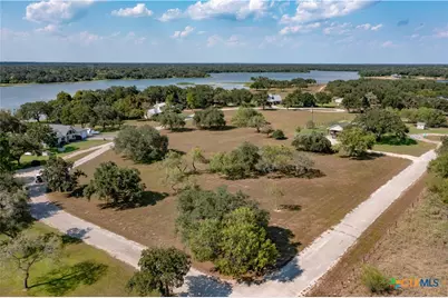 43 Twin Lakes Circle, Victoria, TX 77905 - Photo 38