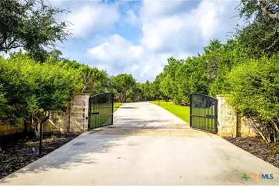 1945 Hoffmann Lane, New Braunfels, TX 78132 - Photo 8