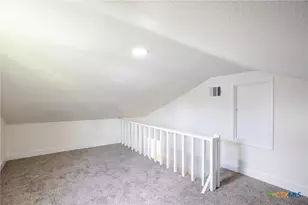 906 E Crestwood Dr, Victoria, TX 77901 - Photo 20