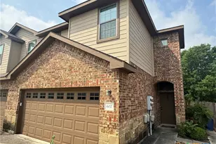 602 Creekside Cir, New Braunfels, TX 78130 - Photo 2