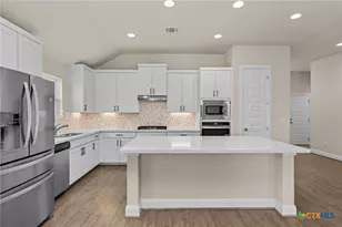 6533 Crockett Cv, Schertz, TX 78108 - Photo 14
