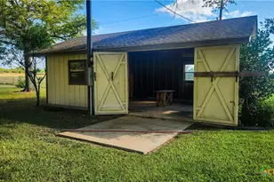 847 Oliver Rd, Victoria, TX 77904 - Photo 36