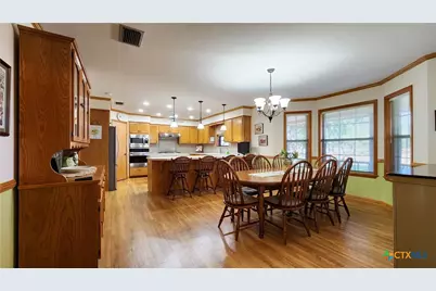 847 Oliver Road, Victoria, TX 77904 - Photo 14