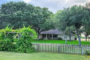 847 Oliver Rd, Victoria, TX 77904 - Photo 8