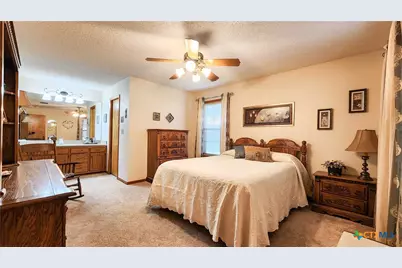 847 Oliver Road, Victoria, TX 77904 - Photo 20