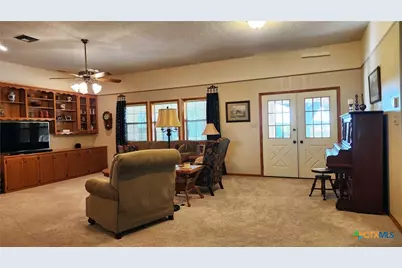 847 Oliver Road, Victoria, TX 77904 - Photo 12