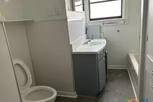 816 S Austin St, Seguin, TX 78155 - Photo 8