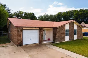 107 Hardeman St, Copperas Cove, TX 76522 - Photo 2