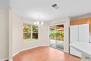 409 Newhaven St, Victoria, TX 77904 - Photo 10