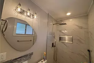 2502 E Poplar Ave, Victoria, TX 77901 - Photo 8