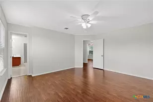 109 Comal Cove, Elgin, TX 78621 - Photo 30