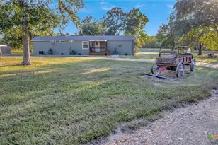 2698 Co Rd 284, Edna, TX 77957 - Photo 22