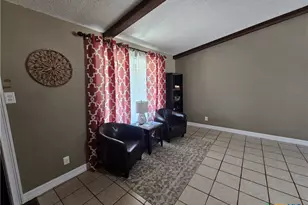 1648 Eastwood Dr, Seguin, TX 78155 - Photo 4