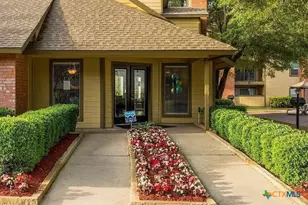 2405 S 13th St, Temple, TX 76504 - Photo 2