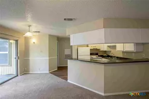 2405 S 13th St, Temple, TX 76504 - Photo 8