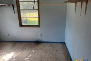 228 N Carroll Dr, Gatesville, TX 76528 - Photo 36