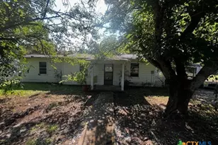 228 N Carroll Dr, Gatesville, TX 76528 - Photo 2