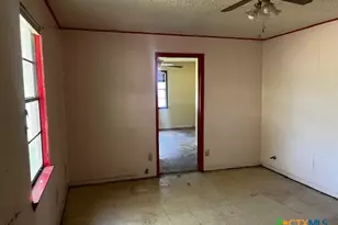 228 N Carroll Dr, Gatesville, TX 76528 - Photo 8