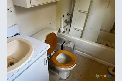 228 N Carroll Drive, Gatesville, TX 76528 - Photo 32