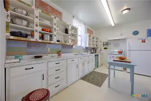 398 Co Rd 264, Moulton, TX 77975 - Photo 6
