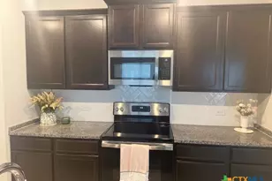 448 Oxford Ln, Troy, TX 76579 - Photo 8