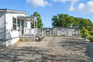 100 Park Meadow Dr, Cibolo, TX 78108 - Photo 2