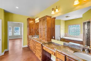 301 County Rd 253, Bertram, TX 78605 - Photo 12